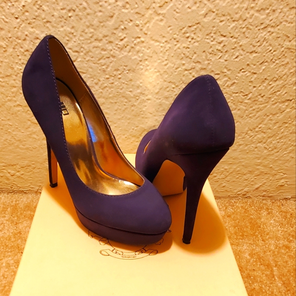 Heels, velvet purple color, size 7